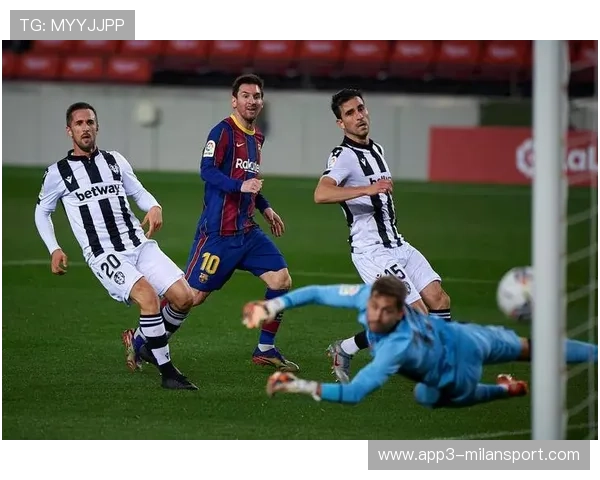 巴萨前腰区域传导训练更连贯：打造战术核心的新风尚